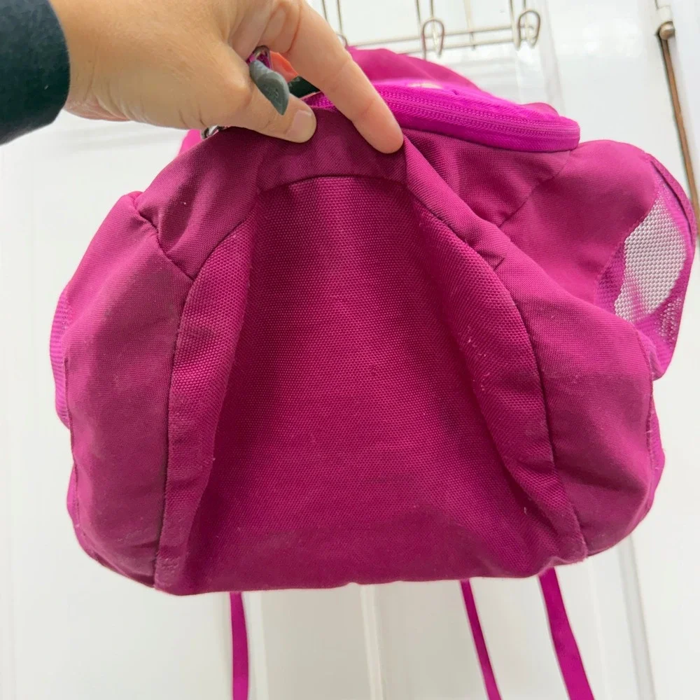 The North Face Pivoter Backpack Pink Magenta FlexVent Laptop Bag Sternum Strap